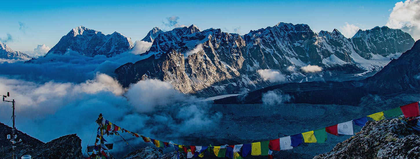 himalayas view during everest base camp trek