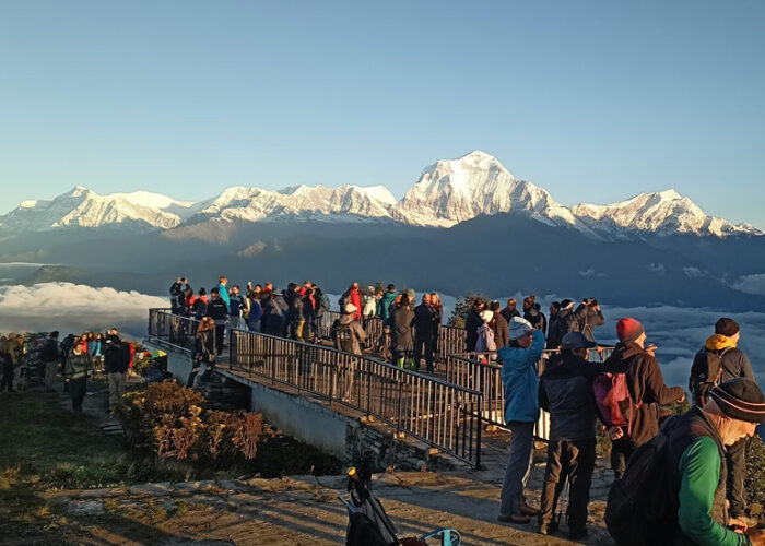 Families trek Poonhill